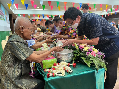 กิจกรรมรดน้ำขอพรจากอธิบดี และอดีตอธิบดี อดีตรองอธิบดี ... พารามิเตอร์รูปภาพ 1